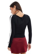 underbust detail contrast binding top in black