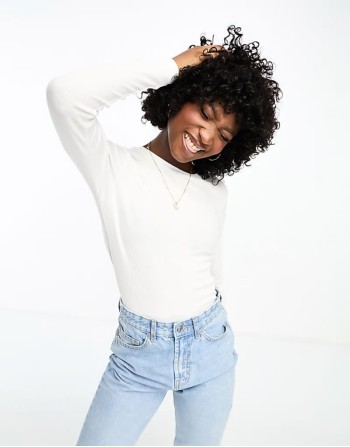 long sve ribbed t-shirt in white