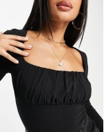gathered bust detail long sve top in black