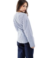 poplin collarless cinch waist shirt in stripe