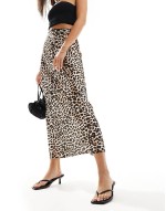 midi skirt in leopard print